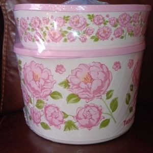 Tupperware set 2 New